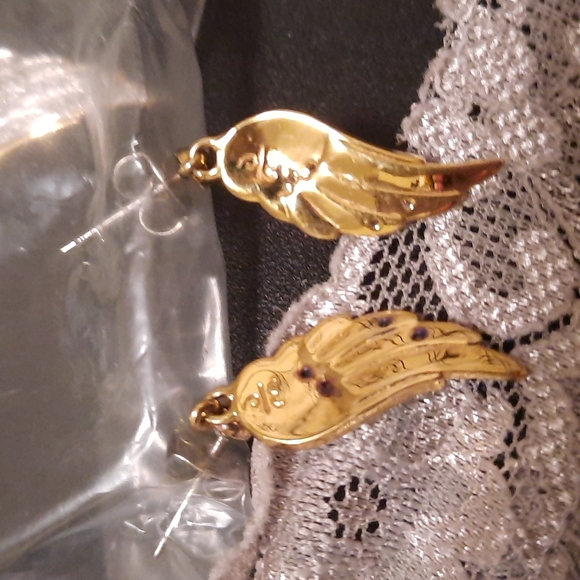 Diamond Wing Set Earrings and Necklace Absolutely Stunning! - Picture 6 of 7